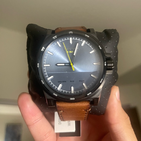 Brand new Diesel Watch DZ1946. - Picture 2 of 3